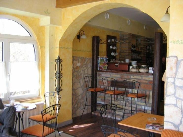 Sziget Hotel&Restaurant Tarján Eksteriør bilde